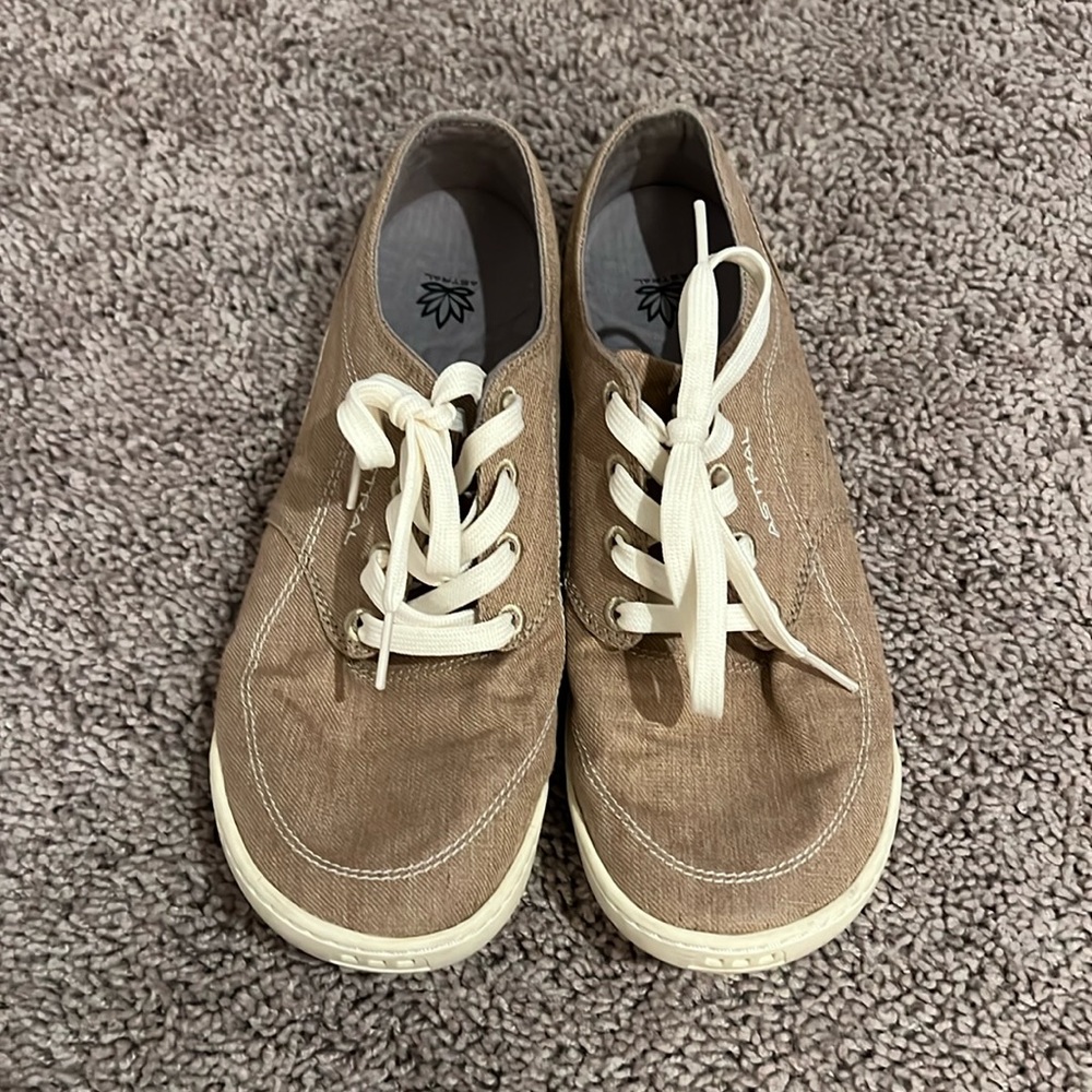 Astral women’s shoes